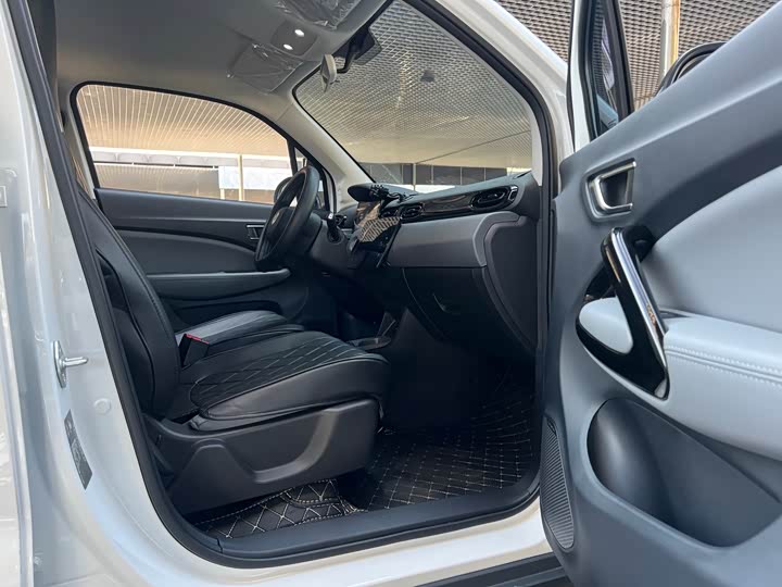 Фото 23 - Leapmotor T03