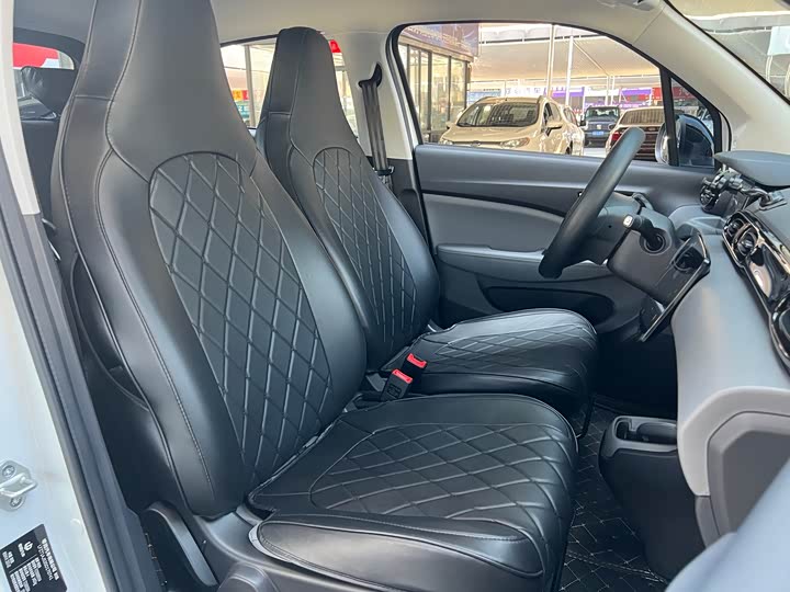 Фото 24 - Leapmotor T03