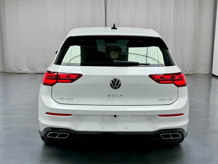 Фото 20 - Volkswagen Golf