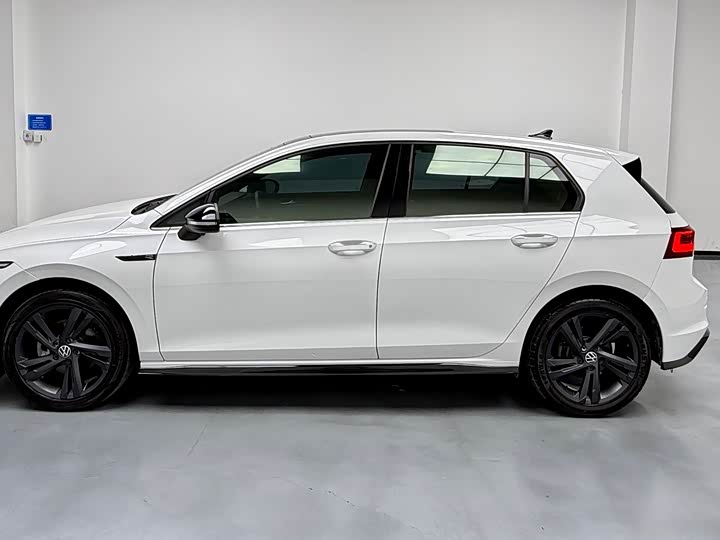 Фото 5 - Volkswagen Golf