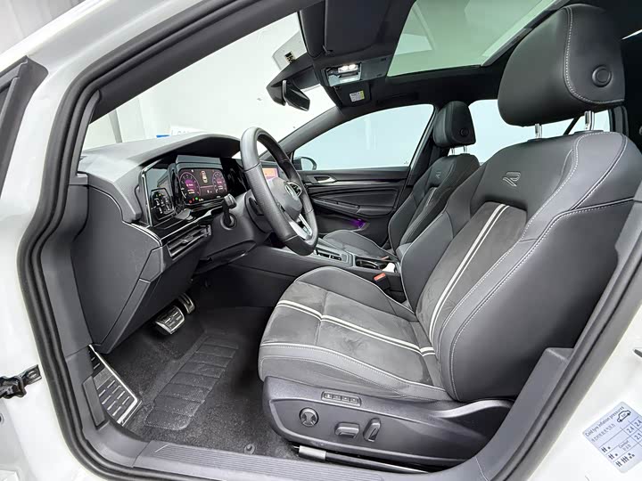 Фото 6 - Volkswagen Golf