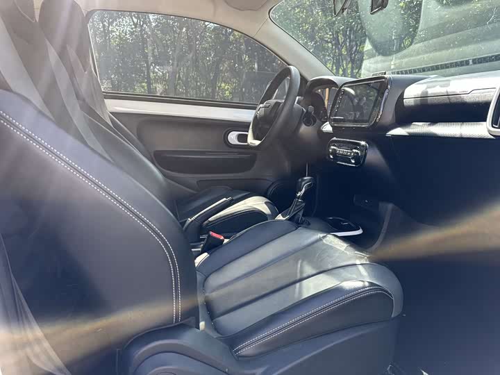 Фото 10 - Roewe Clever