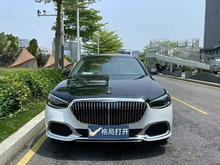 Фото 2 - Mercedes-Benz Maybach S-Class