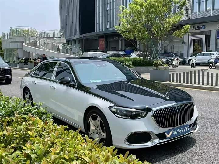 Фото 3 - Mercedes-Benz Maybach S-Class