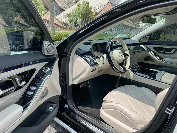 Фото 8 - Mercedes-Benz Maybach S-Class