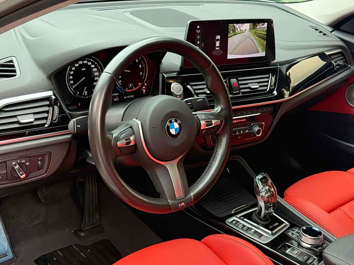 Фото 10 - BMW 1 Series