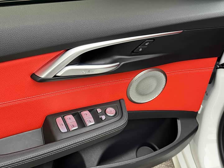 Фото 11 - BMW 1 Series