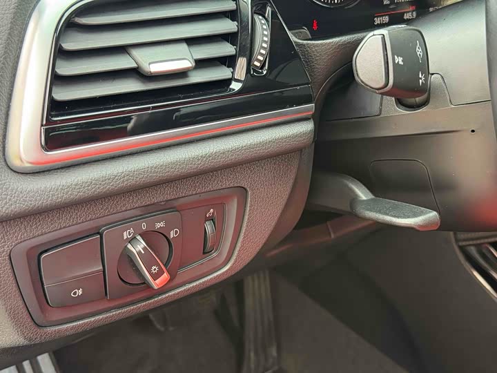 Фото 12 - BMW 1 Series