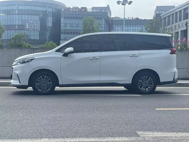 Фото 4 - Maxus G50