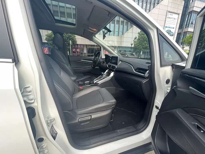 Фото 8 - Maxus G50