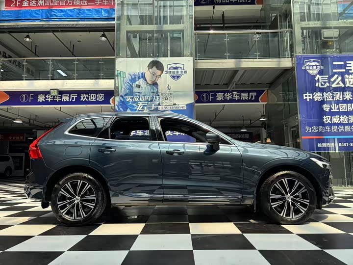 Фото 14 - Volvo XC60