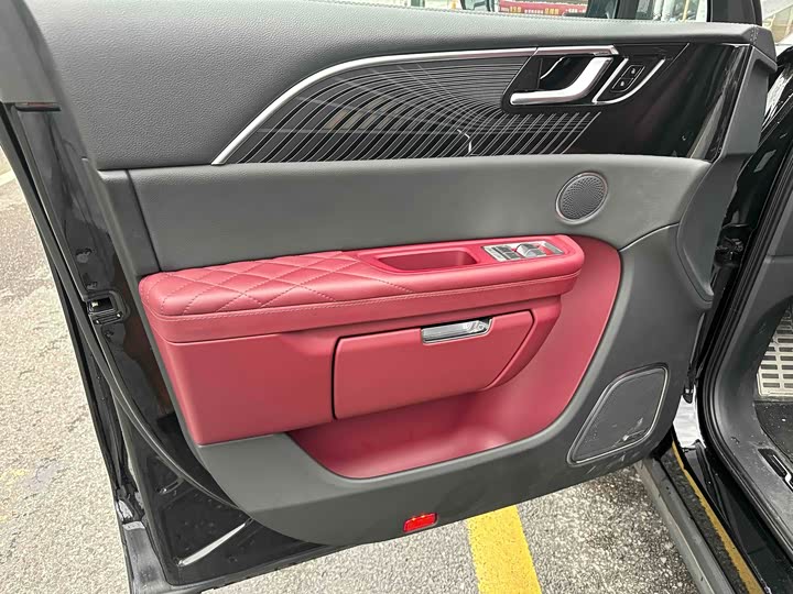 Фото 5 - Hongqi E-HS9