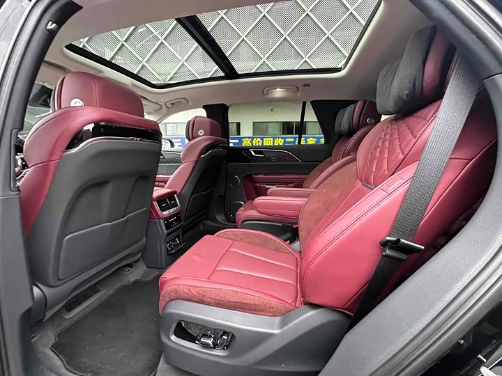 Фото 9 - Hongqi E-HS9