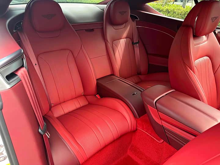 Фото 34 - Bentley Continental GT