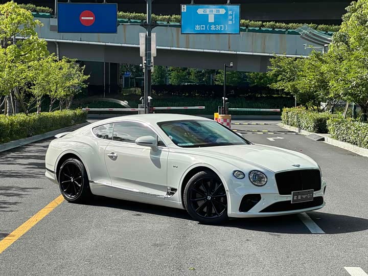 Фото 5 - Bentley Continental GT