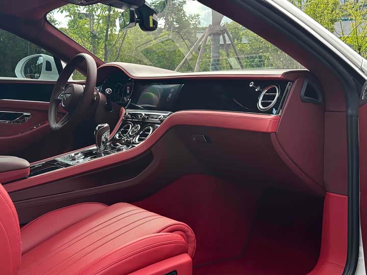 Фото 56 - Bentley Continental GT