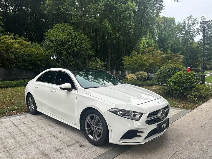 Фото 1 - Mercedes-Benz A-Class