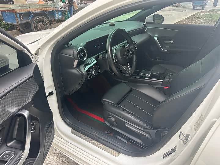 Фото 7 - Mercedes-Benz A-Class