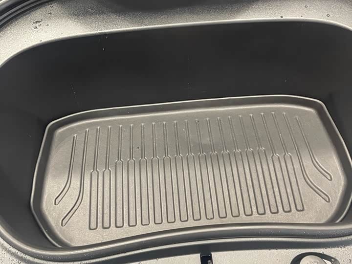 Фото 33 - Tesla Model 3