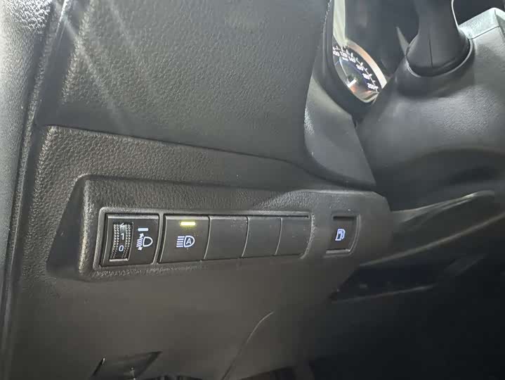 Фото 13 - Toyota Corolla