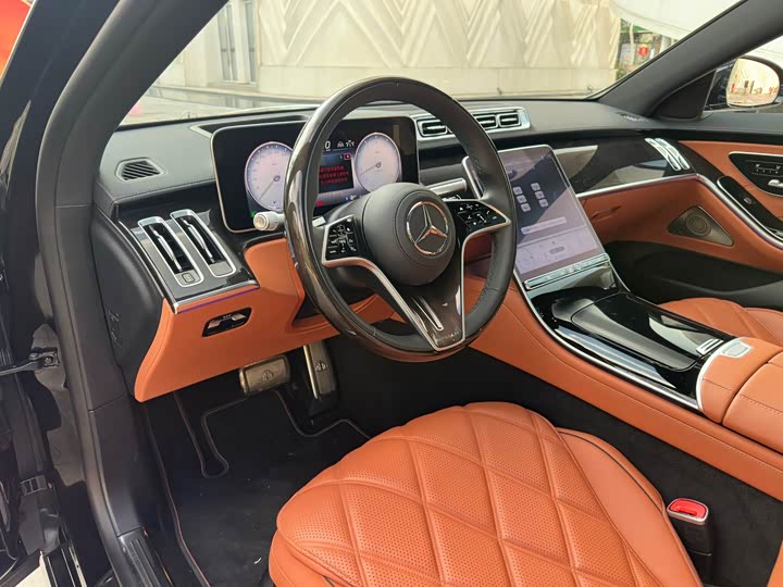 Фото 10 - Mercedes-Benz Maybach S-Class