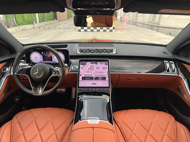 Фото 16 - Mercedes-Benz Maybach S-Class