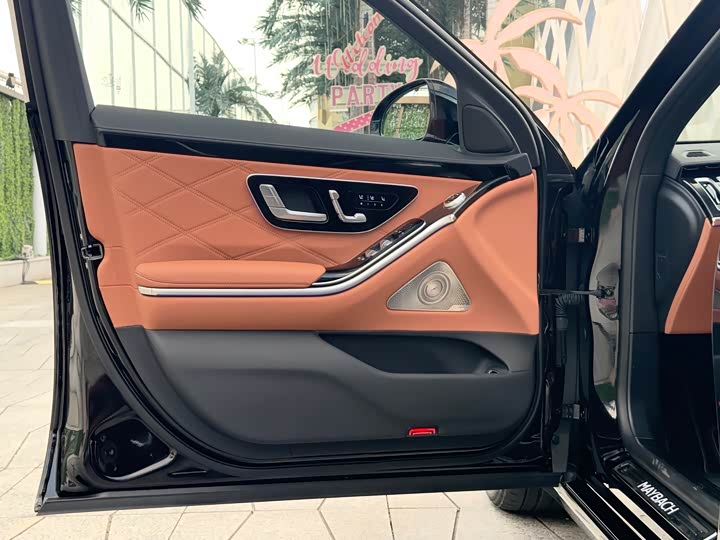 Фото 26 - Mercedes-Benz Maybach S-Class