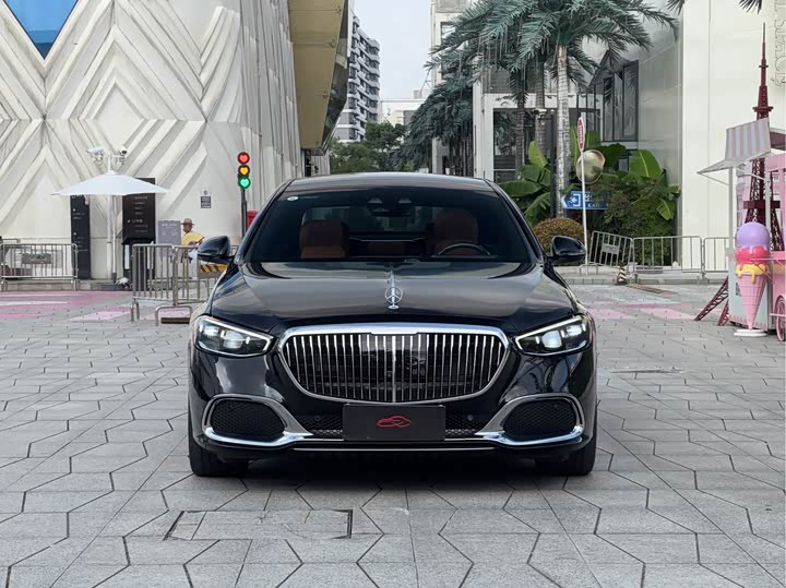 Фото 3 - Mercedes-Benz Maybach S-Class