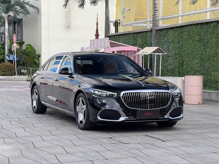 Фото 4 - Mercedes-Benz Maybach S-Class
