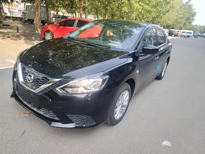 Фото 2 - Nissan Sylphy