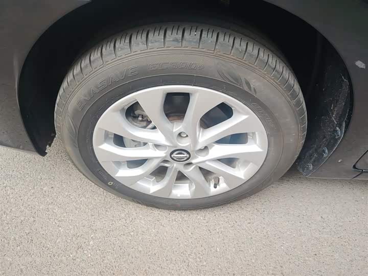 Фото 23 - Nissan Sylphy