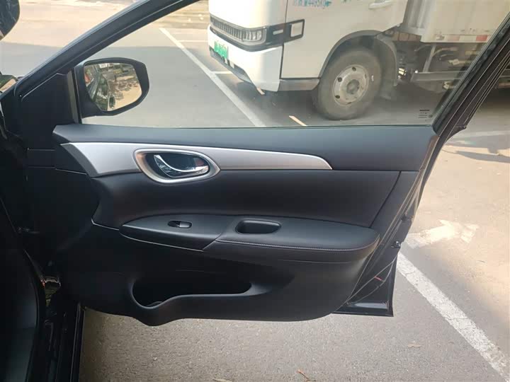 Фото 26 - Nissan Sylphy