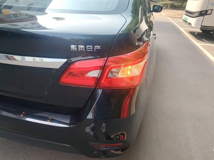 Фото 8 - Nissan Sylphy