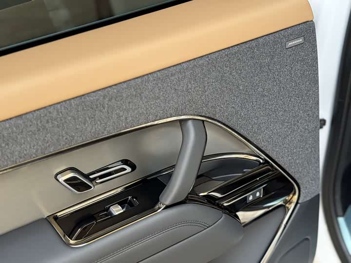 Фото 8 - Land Rover Range Rover Sport