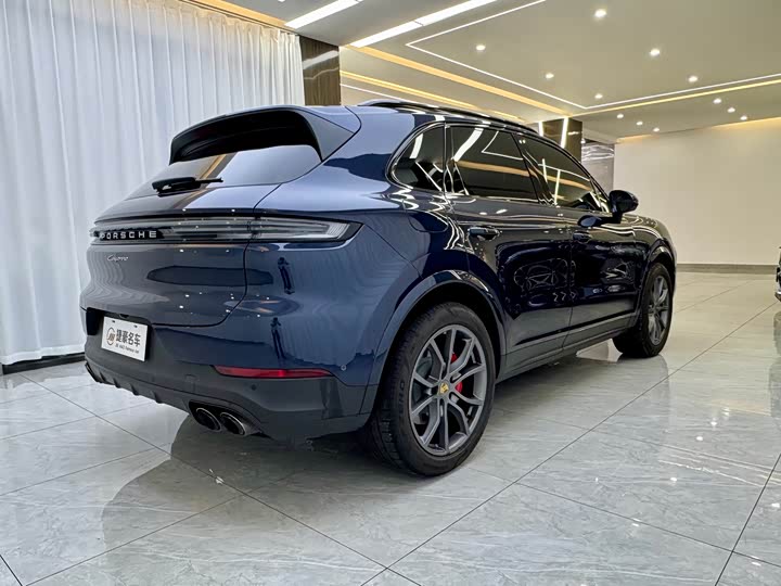 Фото 14 - Porsche Cayenne