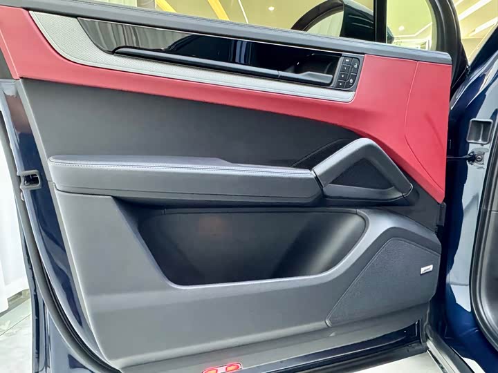 Фото 4 - Porsche Cayenne