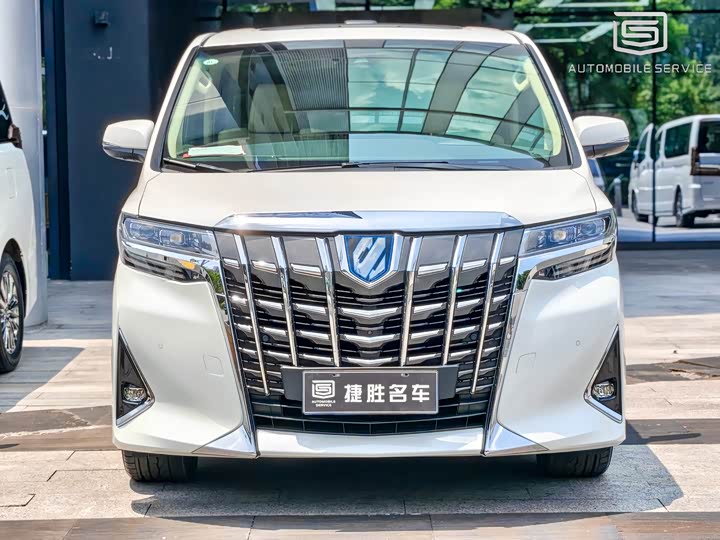 Фото 2 - Toyota Alphard