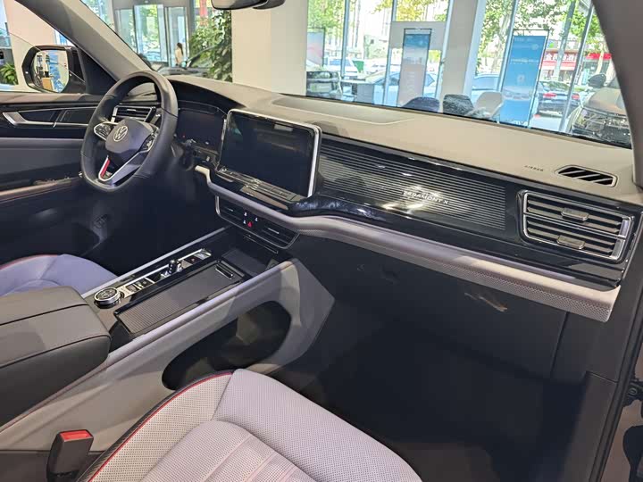 Фото 16 - Volkswagen Teramont X