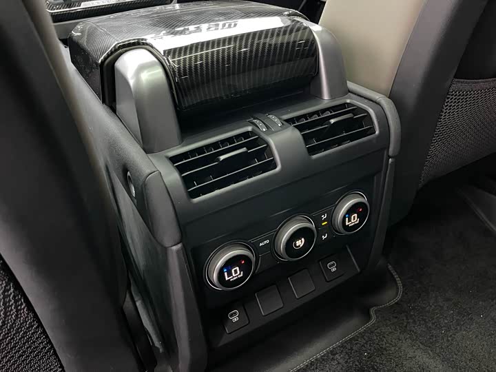 Фото 14 - Land Rover Defender