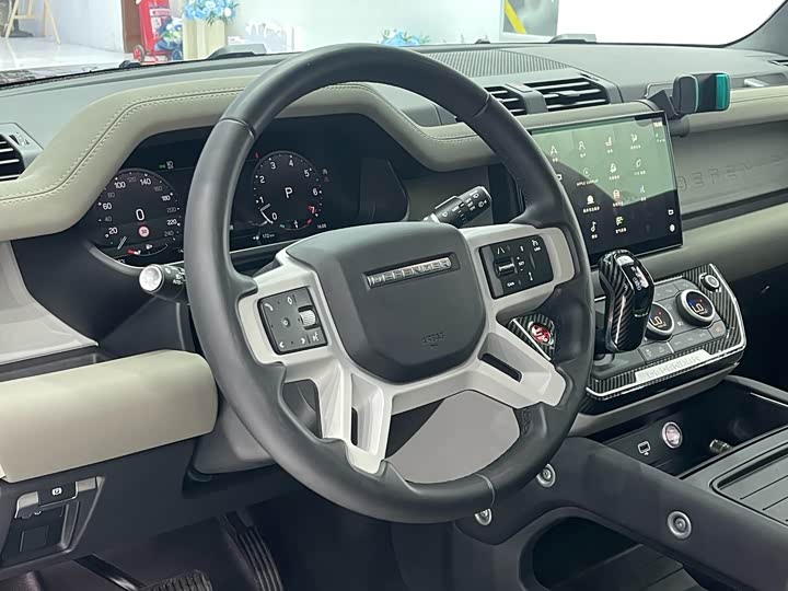 Фото 5 - Land Rover Defender