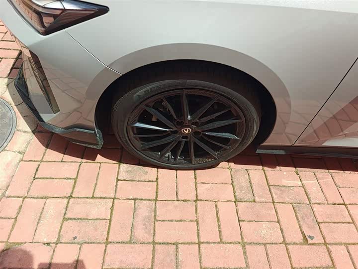 Фото 23 - Changan UNI-V