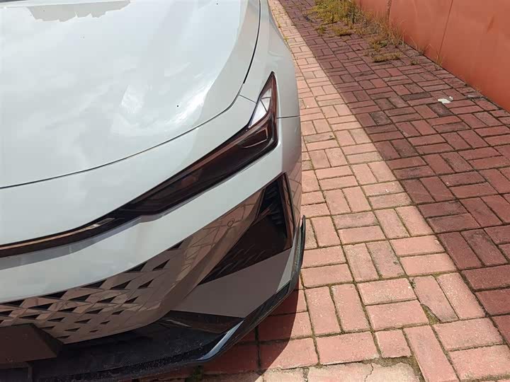 Фото 24 - Changan UNI-V