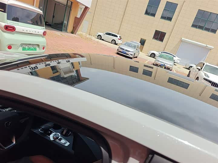 Фото 31 - Changan UNI-V