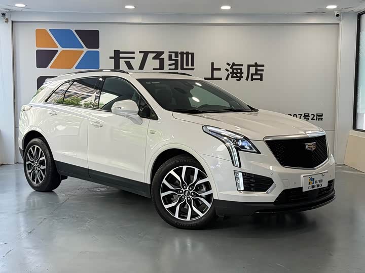Фото 3 - Cadillac XT5