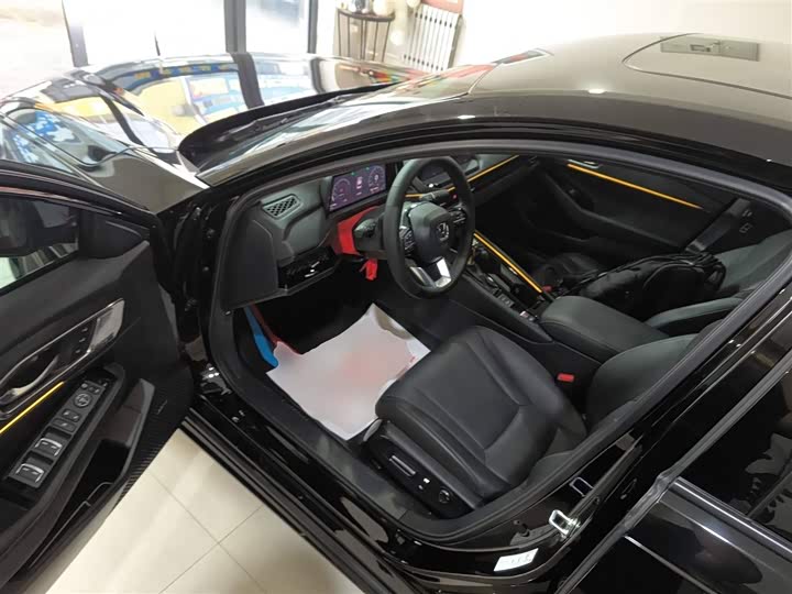 Фото 16 - Honda Accord