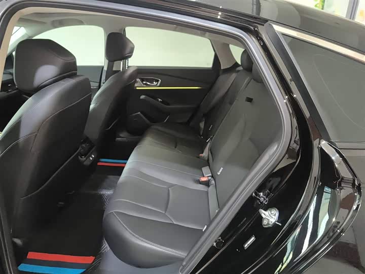 Фото 17 - Honda Accord