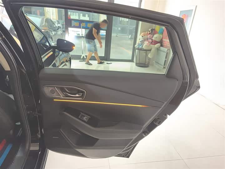 Фото 27 - Honda Accord