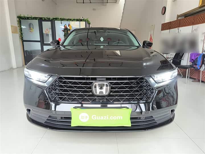 Фото 3 - Honda Accord