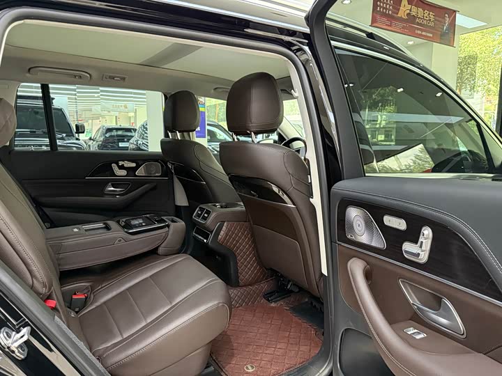 Фото 10 - Mercedes-Benz GLS-Class