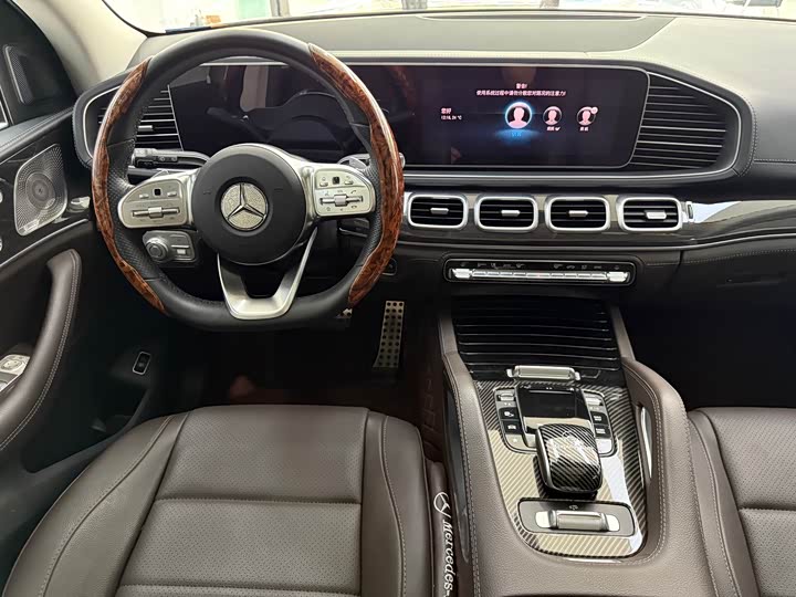 Фото 12 - Mercedes-Benz GLS-Class